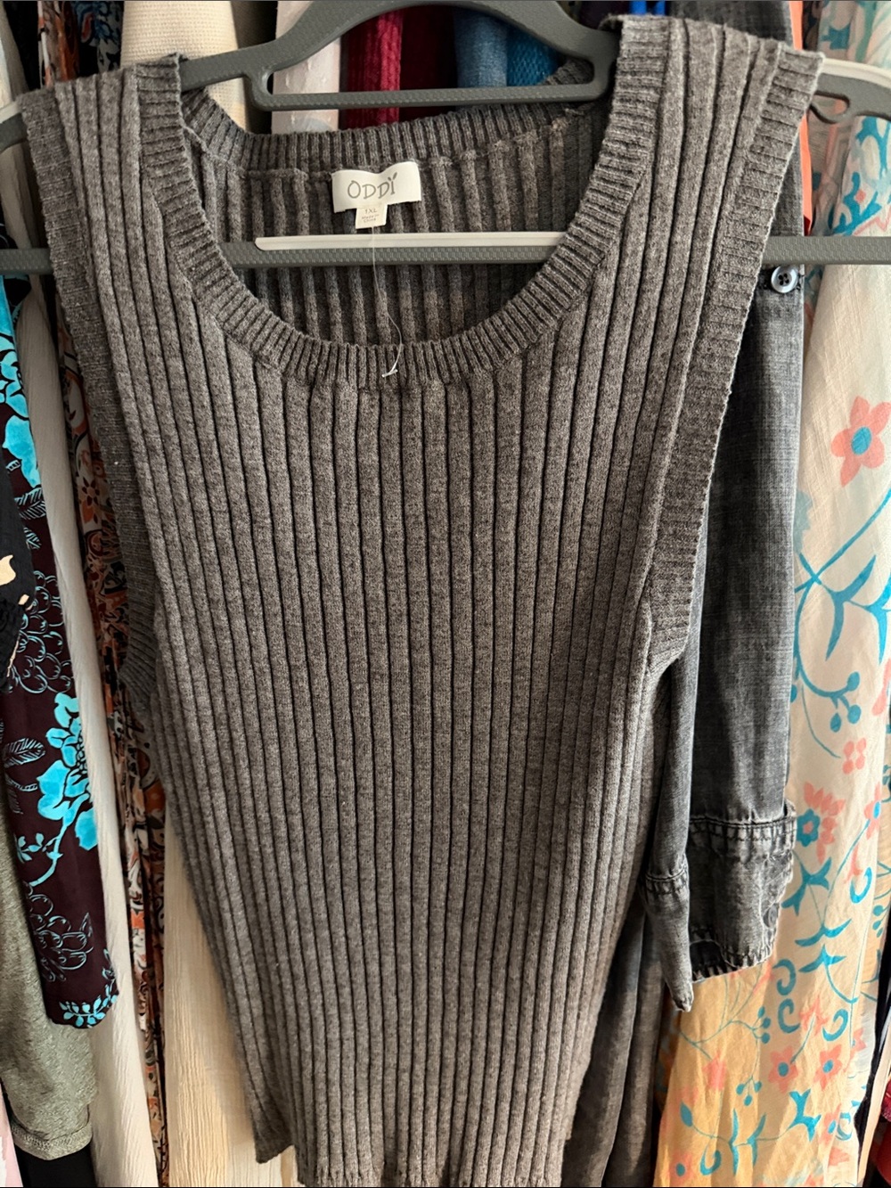 ODDY Gray Ribbed Scoop Neck Sleeveless Sweater